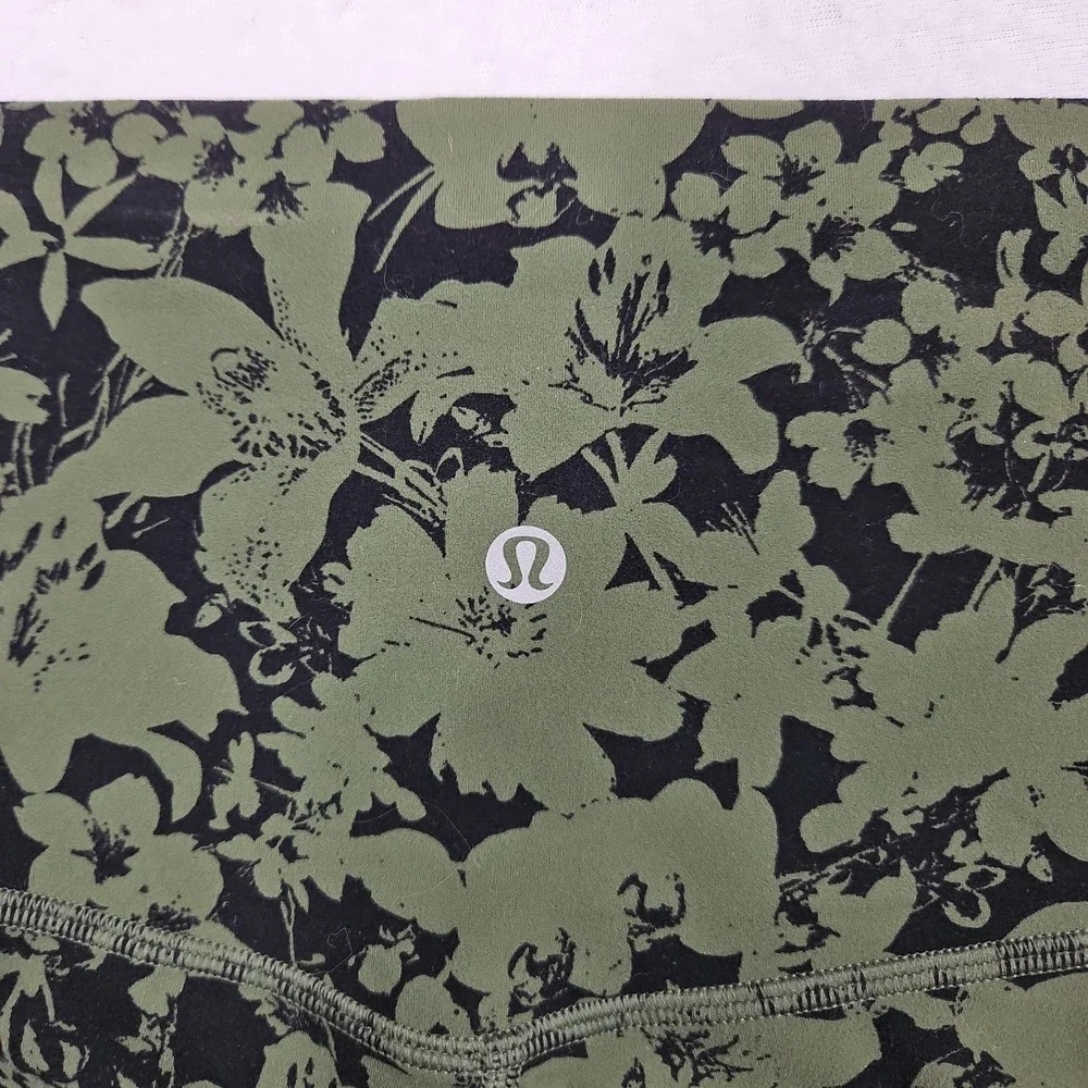 Lululemon Align High Rise Crop Womens 8 Efflorescent Barracks Green Black Yoga